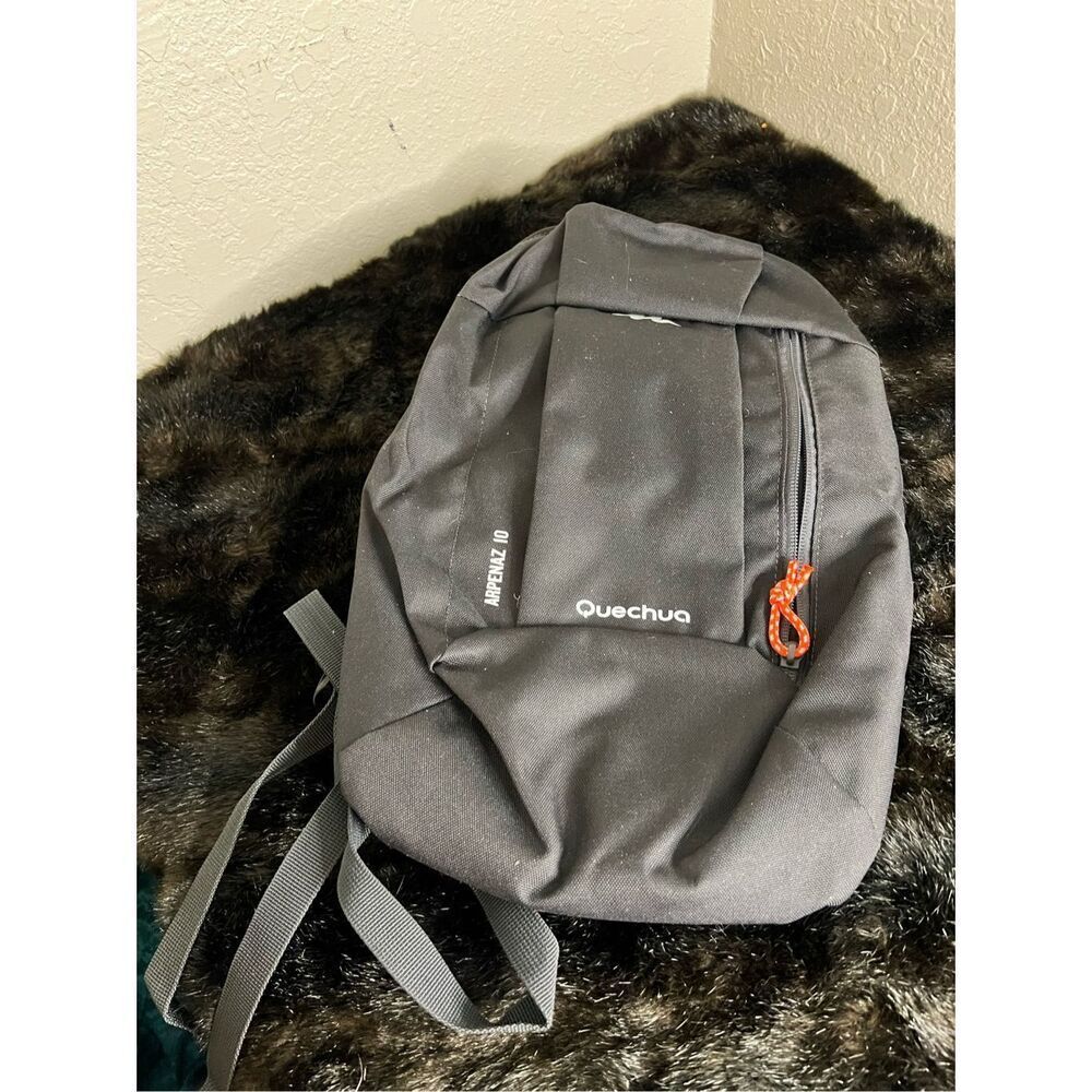 Quechua ARPENAZ 10 ULTRALIGHT Rucksack Backpack Camping Hiking Travel  BACKPACK